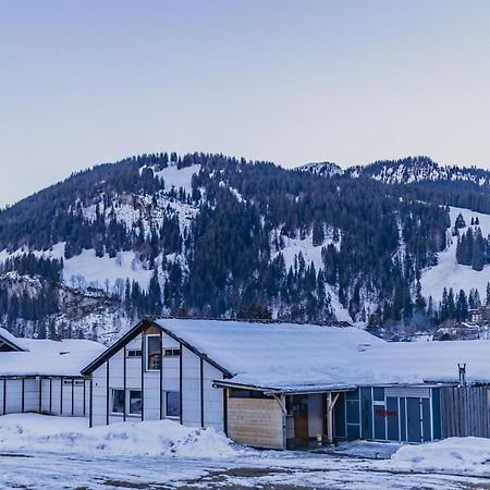 Mountain Lodge Backpackercamp Lenk im Simmental Extérieur photo