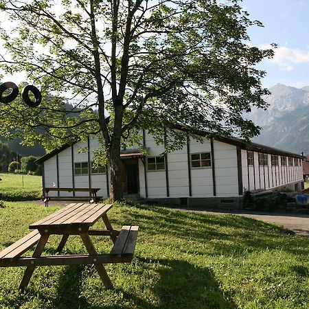 Mountain Lodge Backpackercamp Lenk im Simmental Extérieur photo