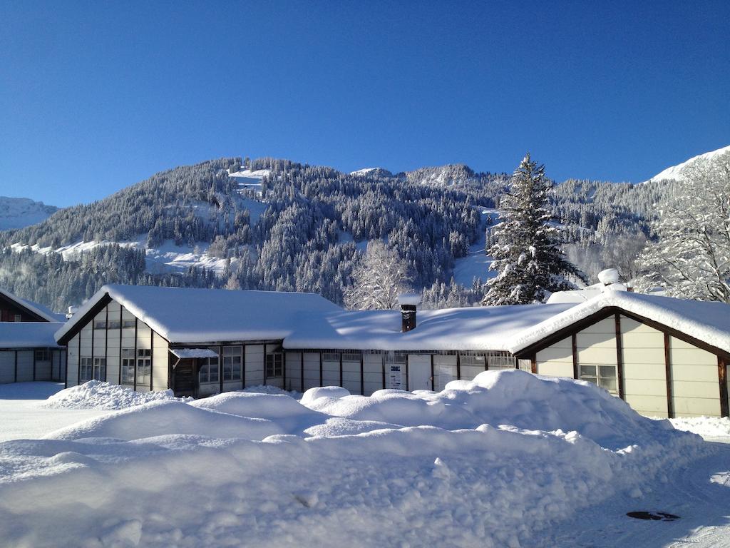 Mountain Lodge Backpackercamp Lenk im Simmental Extérieur photo